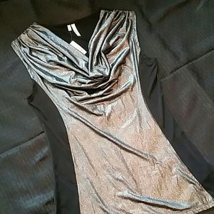 4/$20 NWT Maurices shimmery top